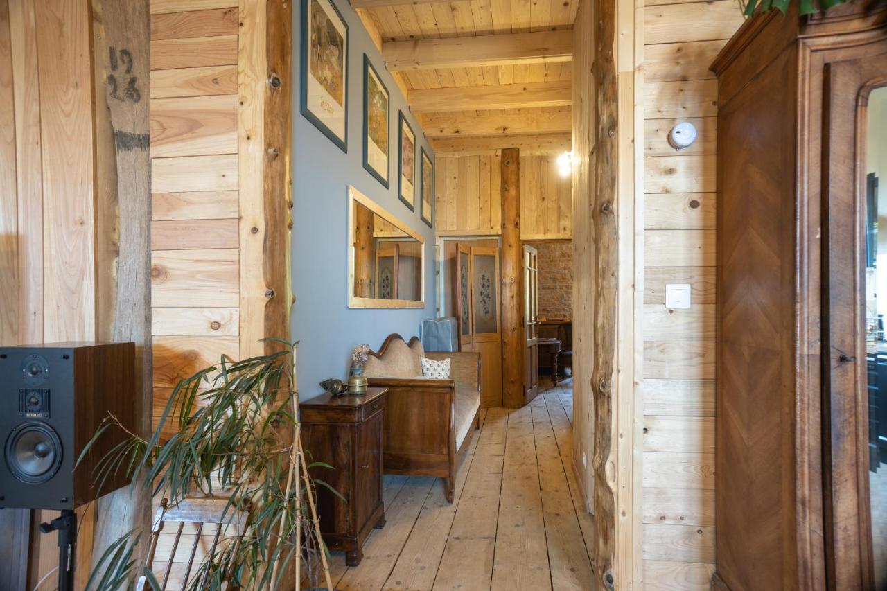 Appartement De Charme Dans Une Maison Isolee Presilly (Jura) Exterior foto
